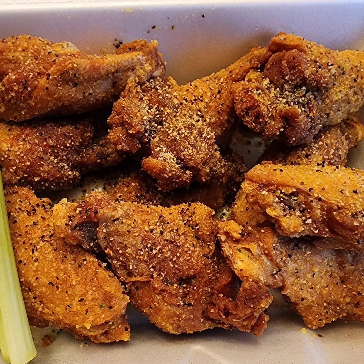 Garlic Lemon Dry Rub Chicken Wings