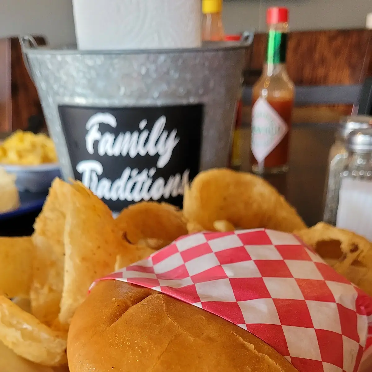 Cheese Burger & Onion Rings