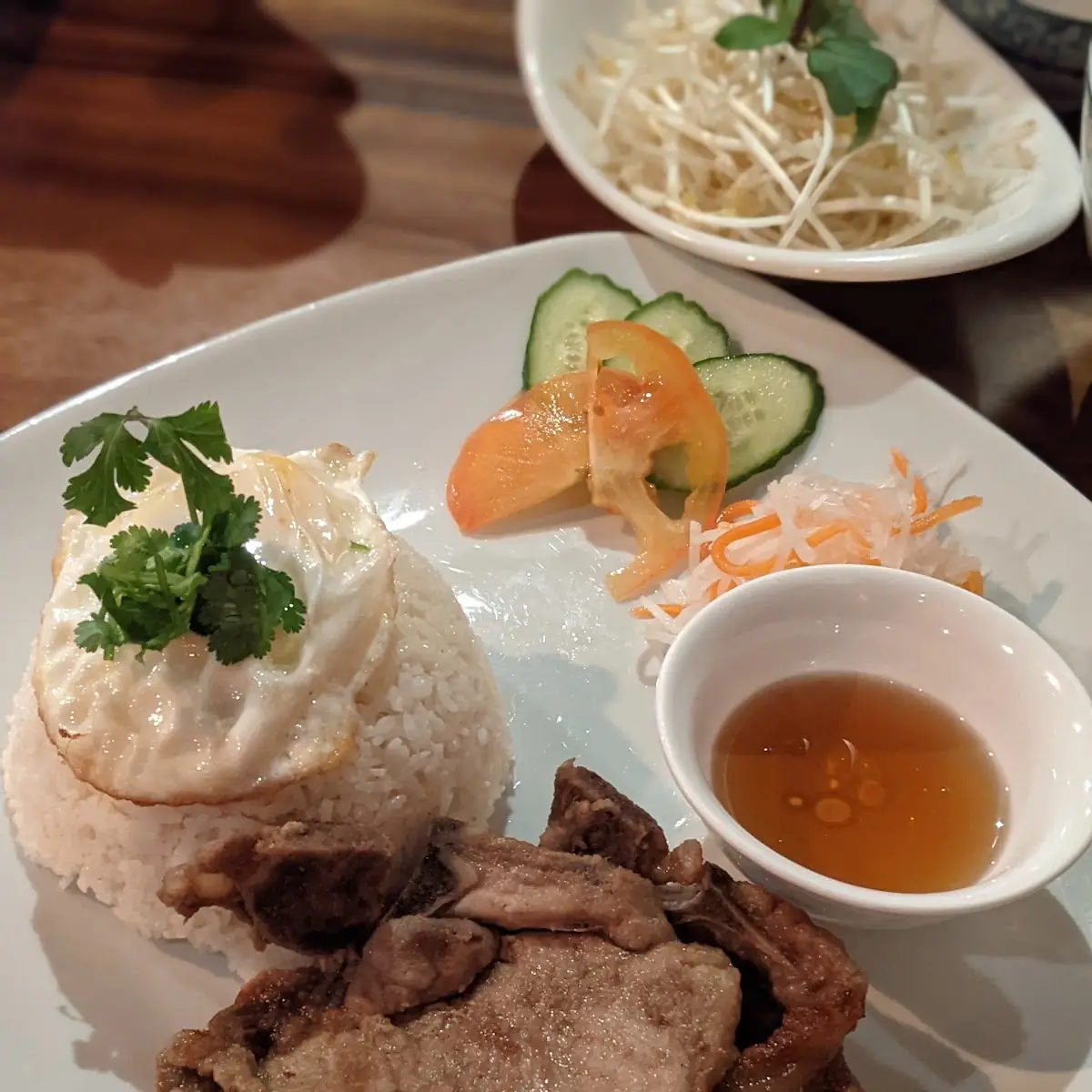 A12. BBQ Pork Patty Salad Rolls (2 rolls)