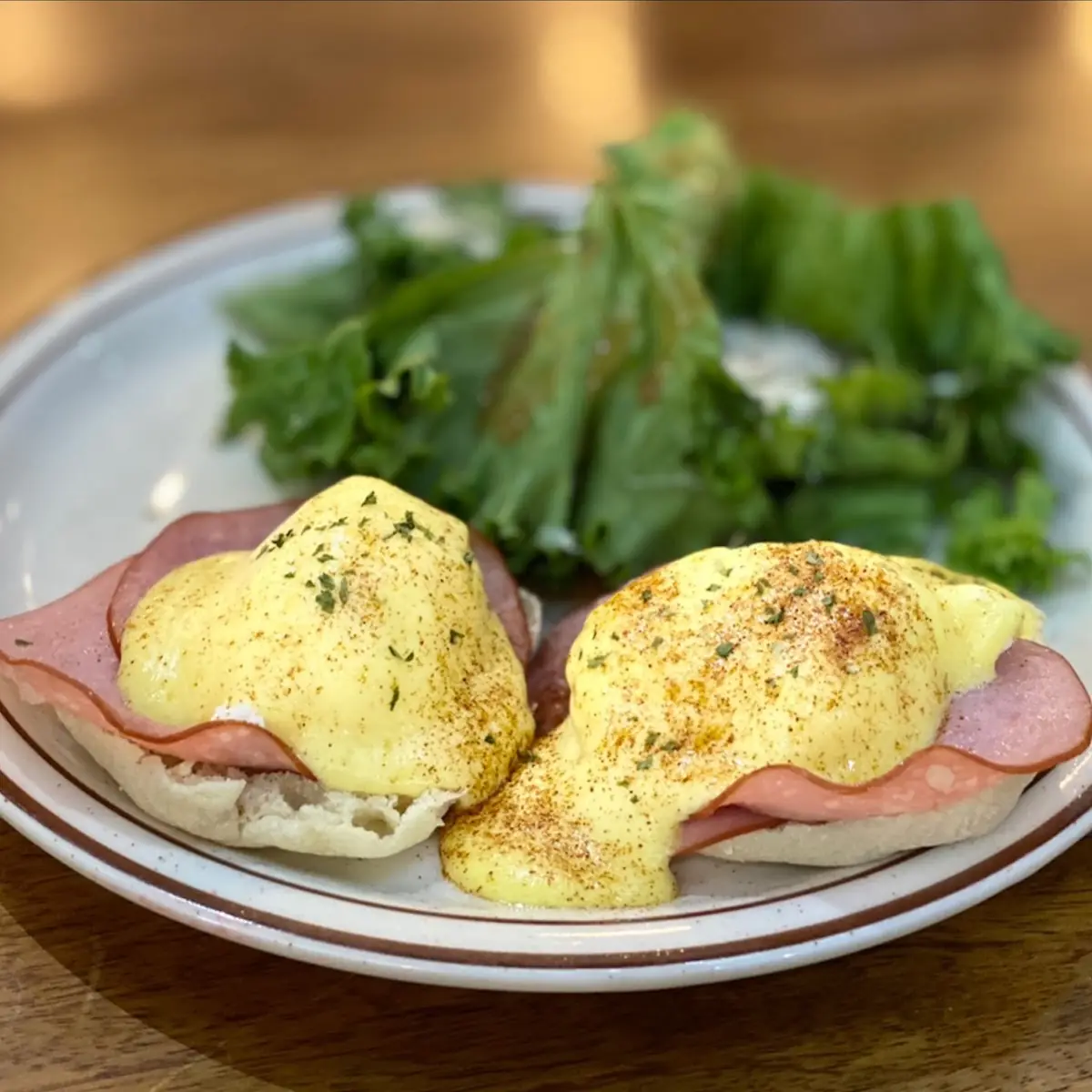 Smoked Salmon Eggs Benedict