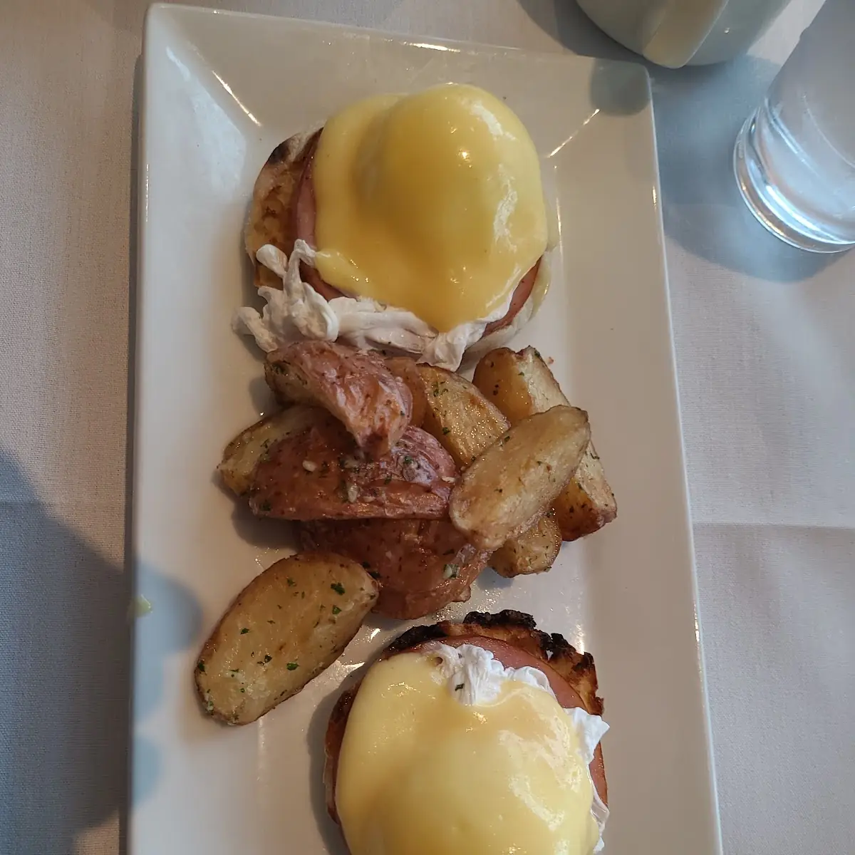 Eggs Benedict