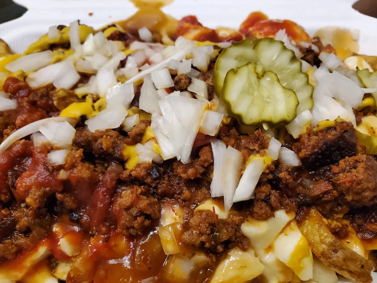 Sloppy Joe Poutine Large Size Only, Charger Gourmet Burgers & Poutine ( HALAL )
