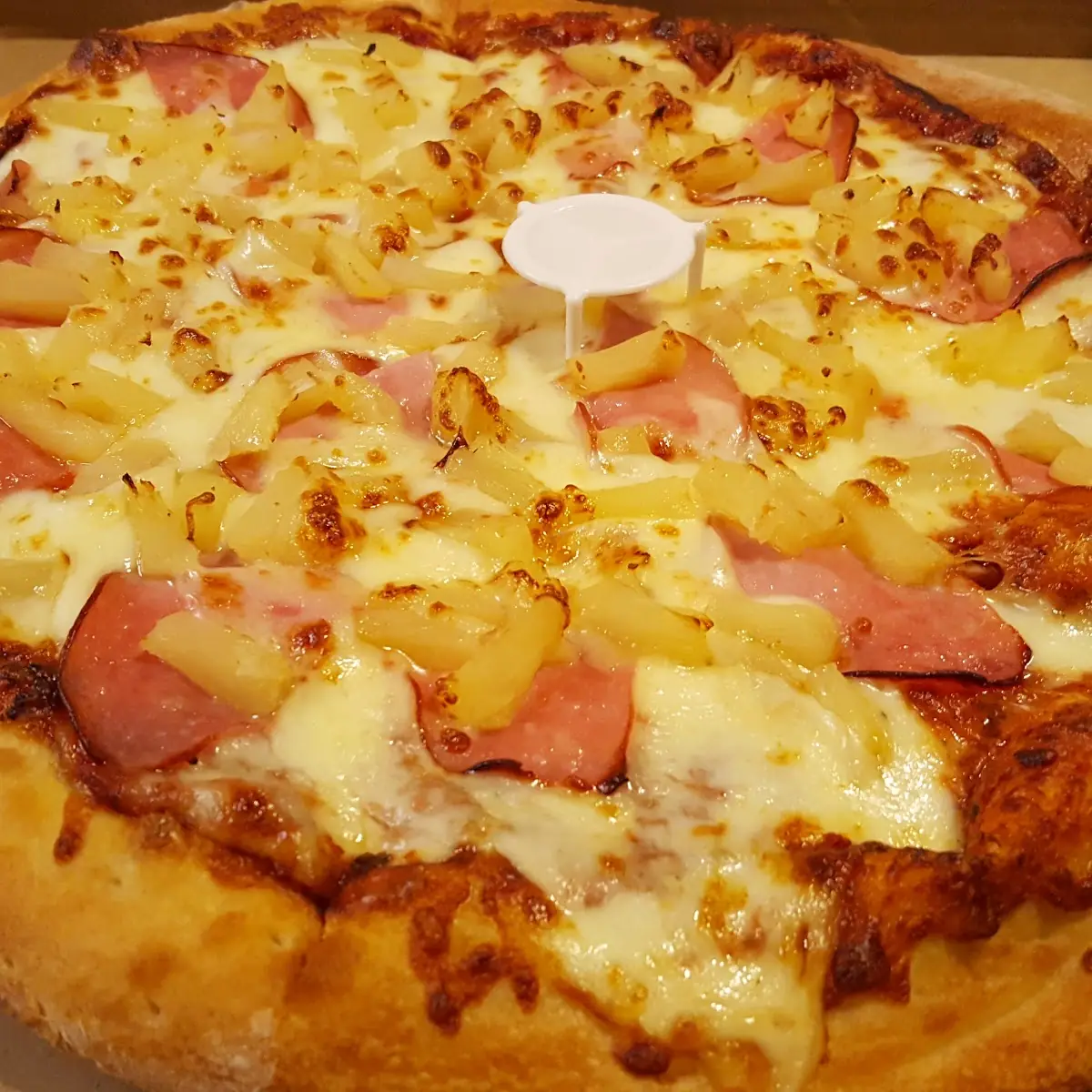Hawaiian Pizza