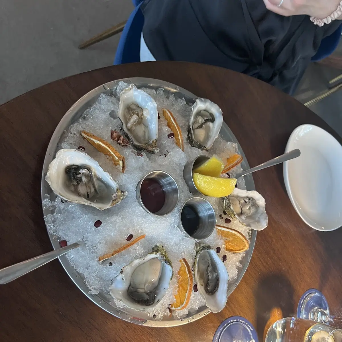 Fresh Oysters with Lemon and Sauce