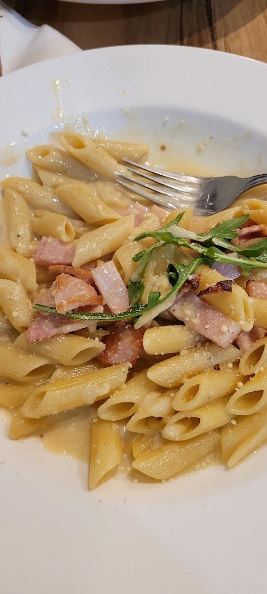 Pasta Carbonara, Tono on Borsari