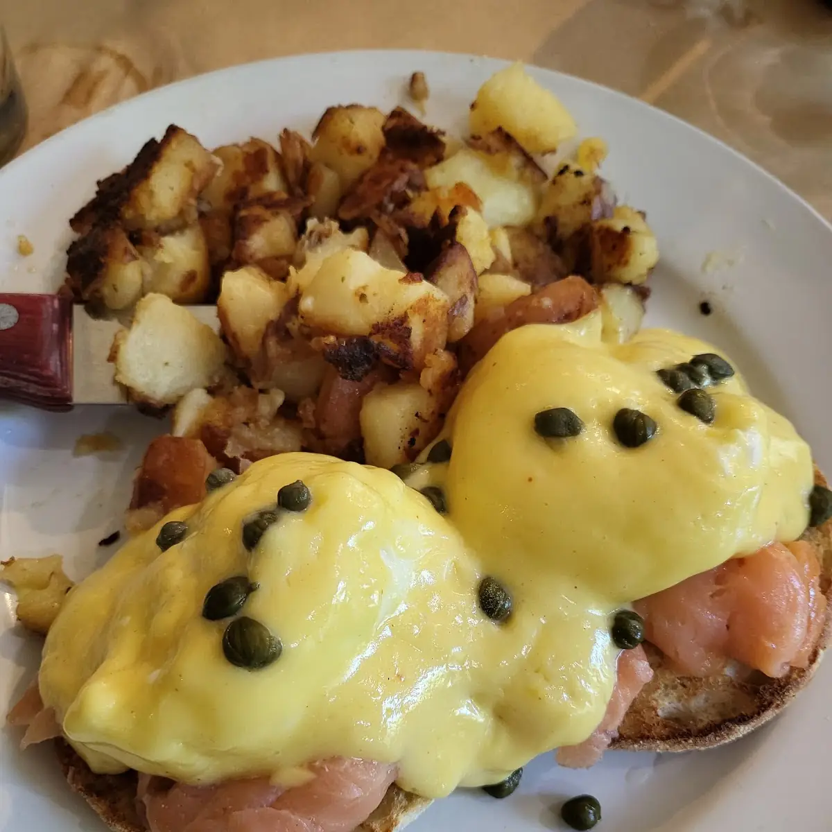 Applewood Smoked Bacon & Eggs Florentine