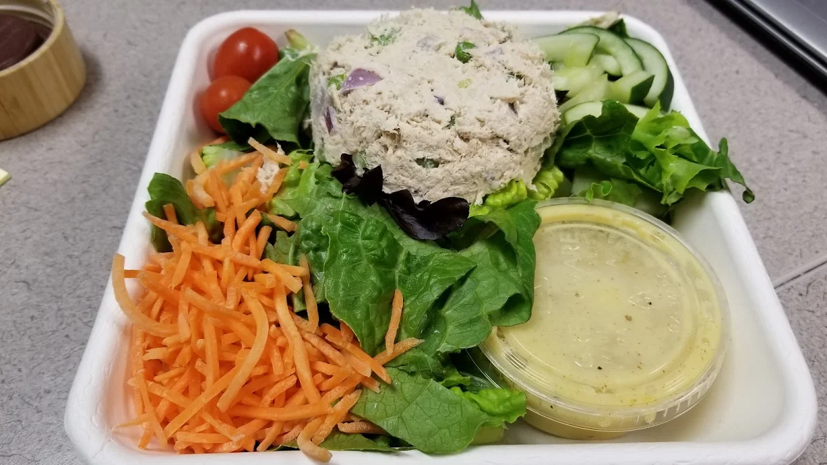 Tuna Salad Platter