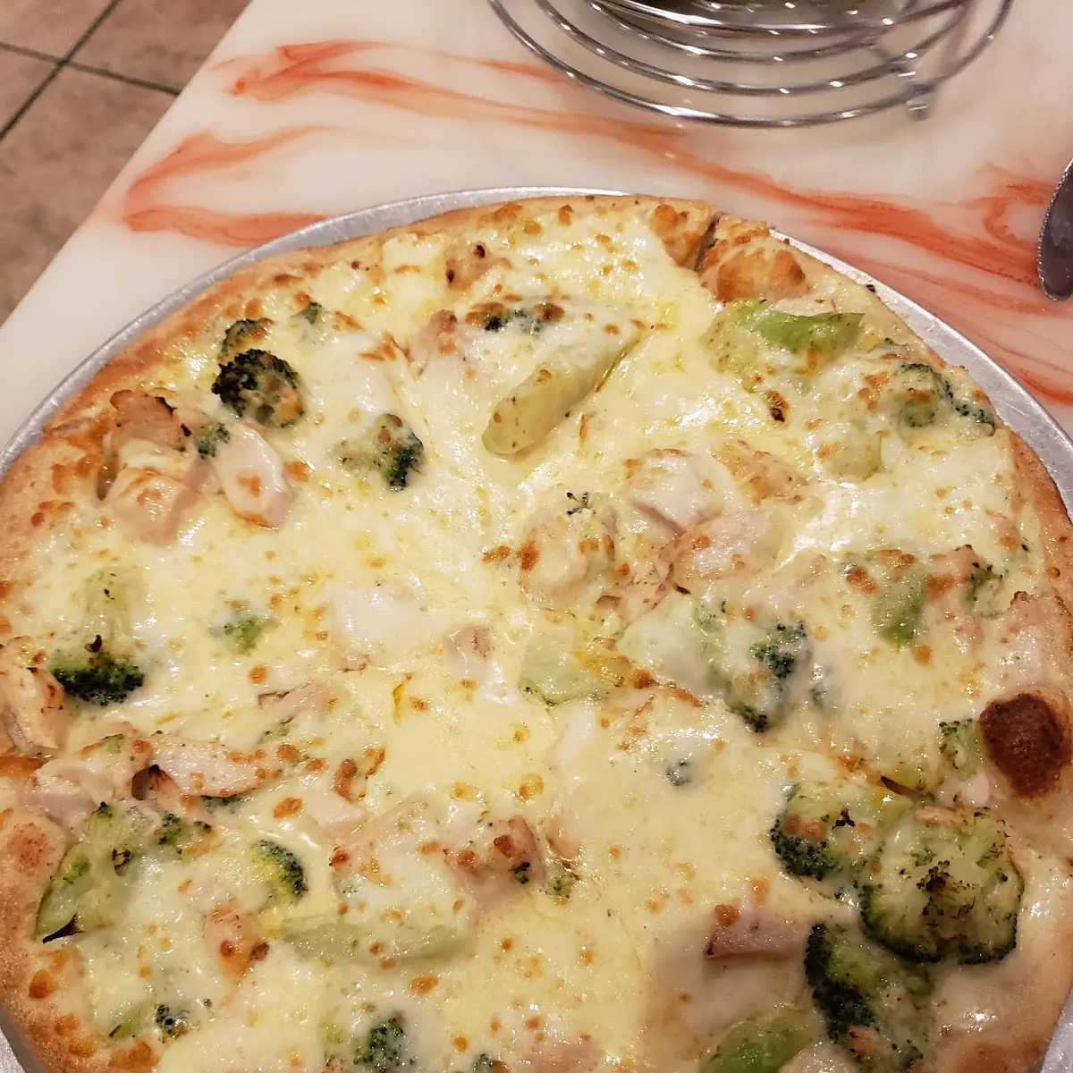 Chicken Alfredo Pizza