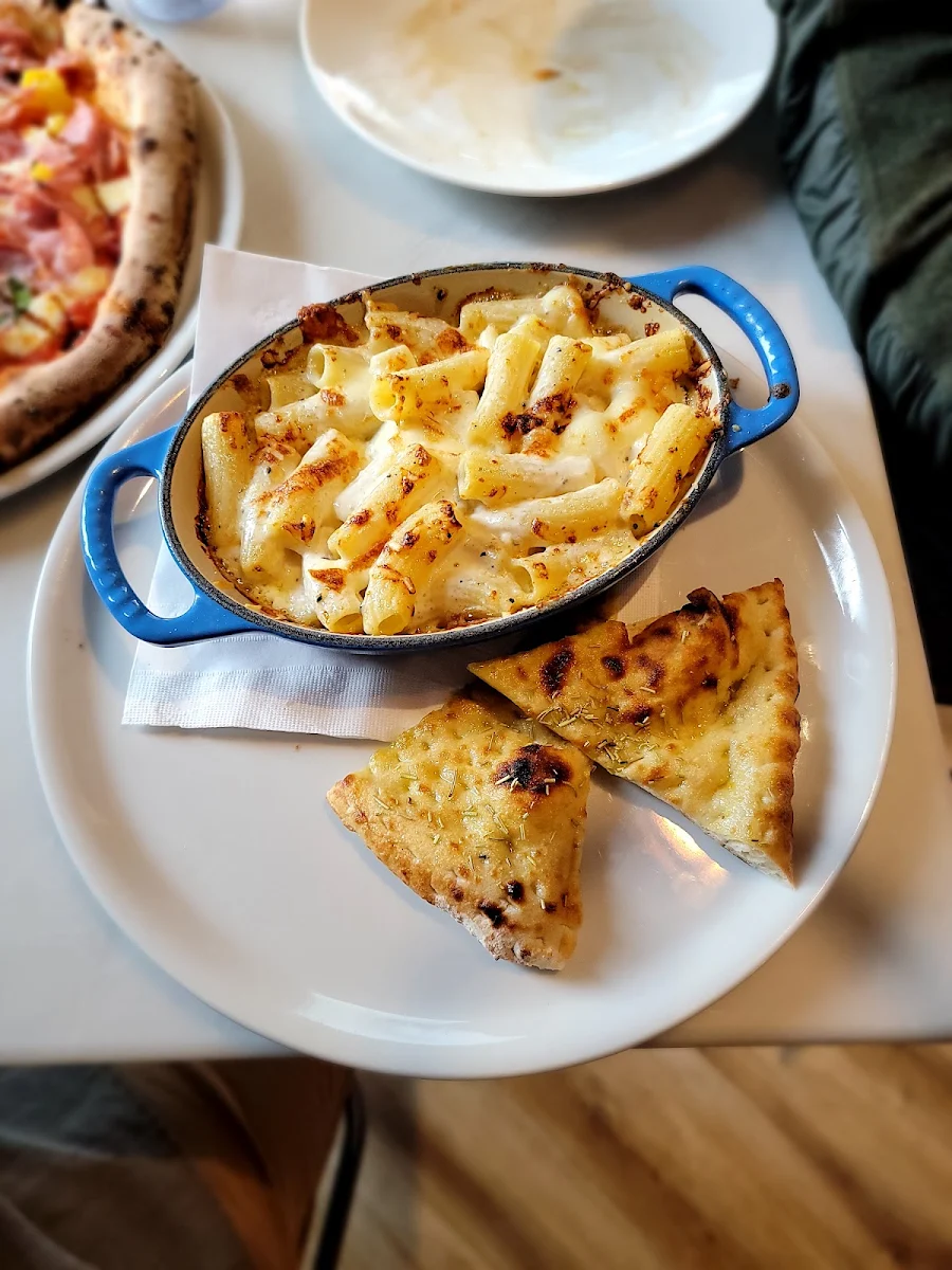 Crema E Tartufo, Antico Pizza Napoletana