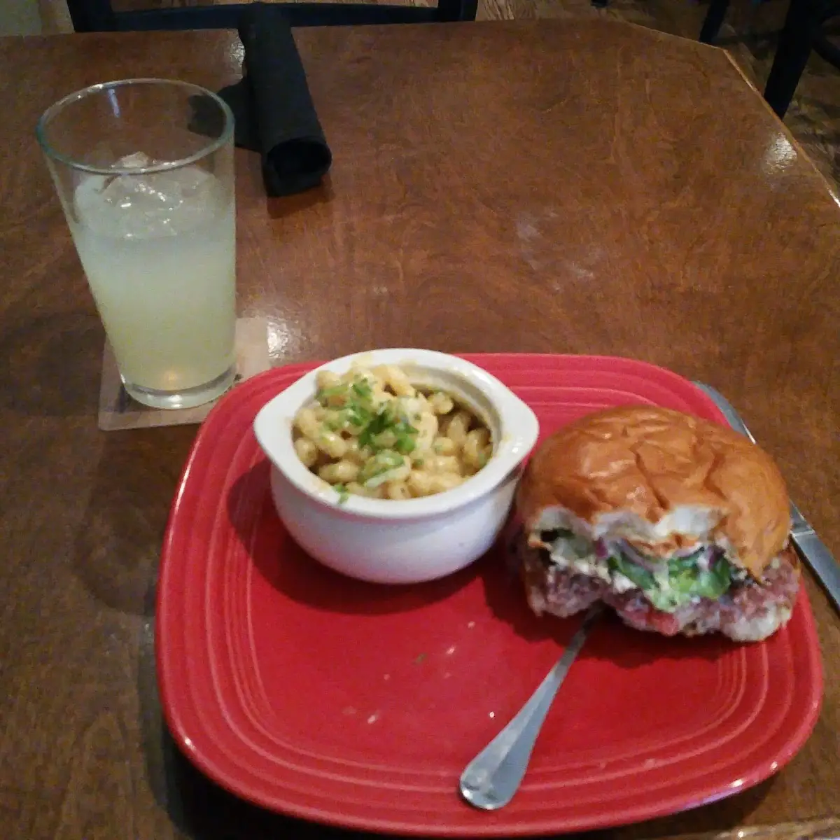 Burger Mac N Cheese