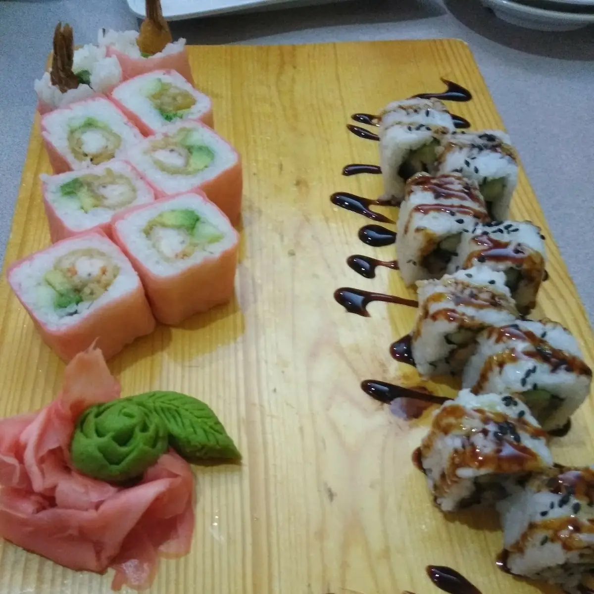 Crunchy Roll with Soy Paper and Eel Avocado Roll
