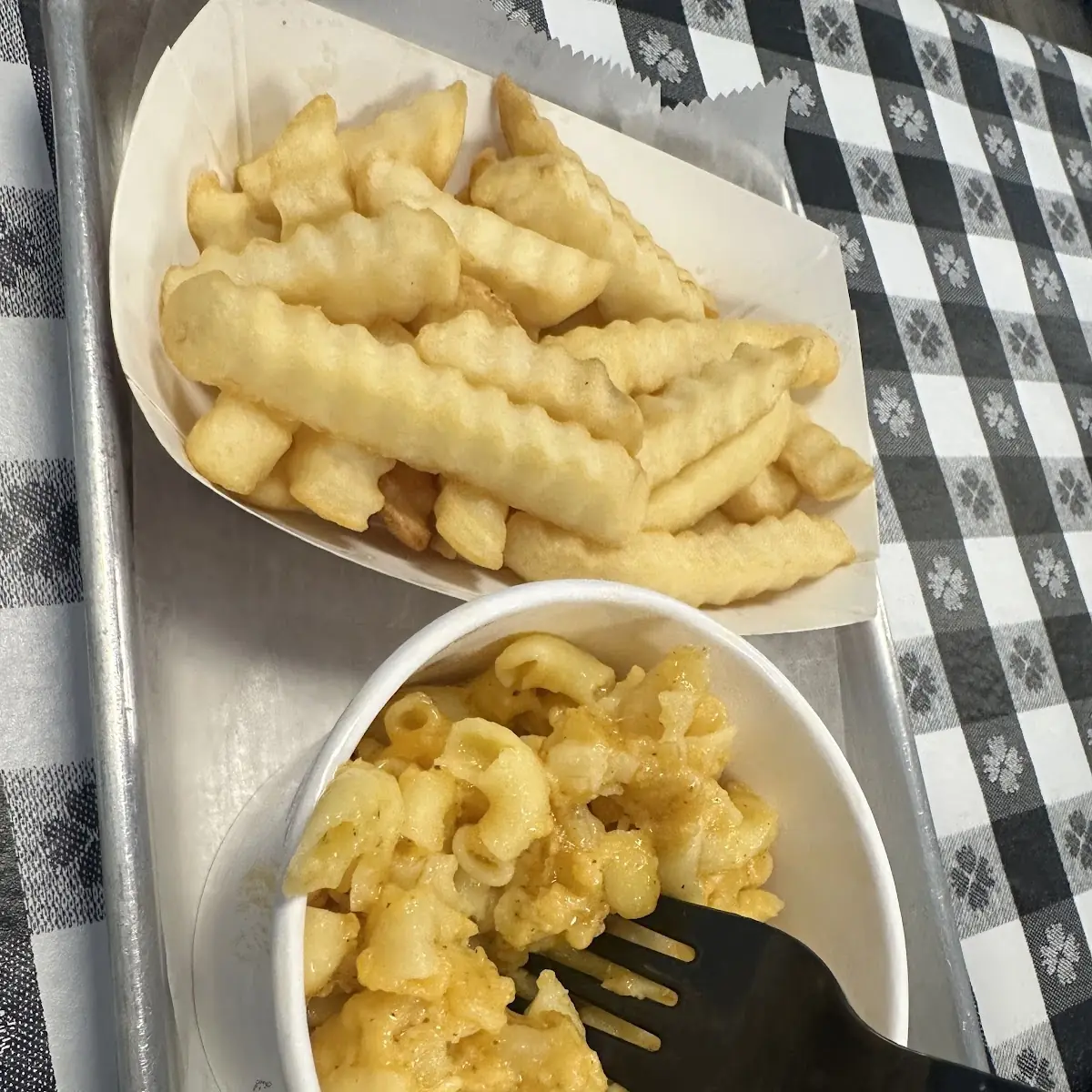 Mac & Cheese with Fries