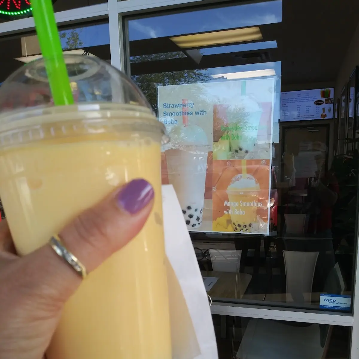 Mango Green Tea with Bubble Tea Smoothies
