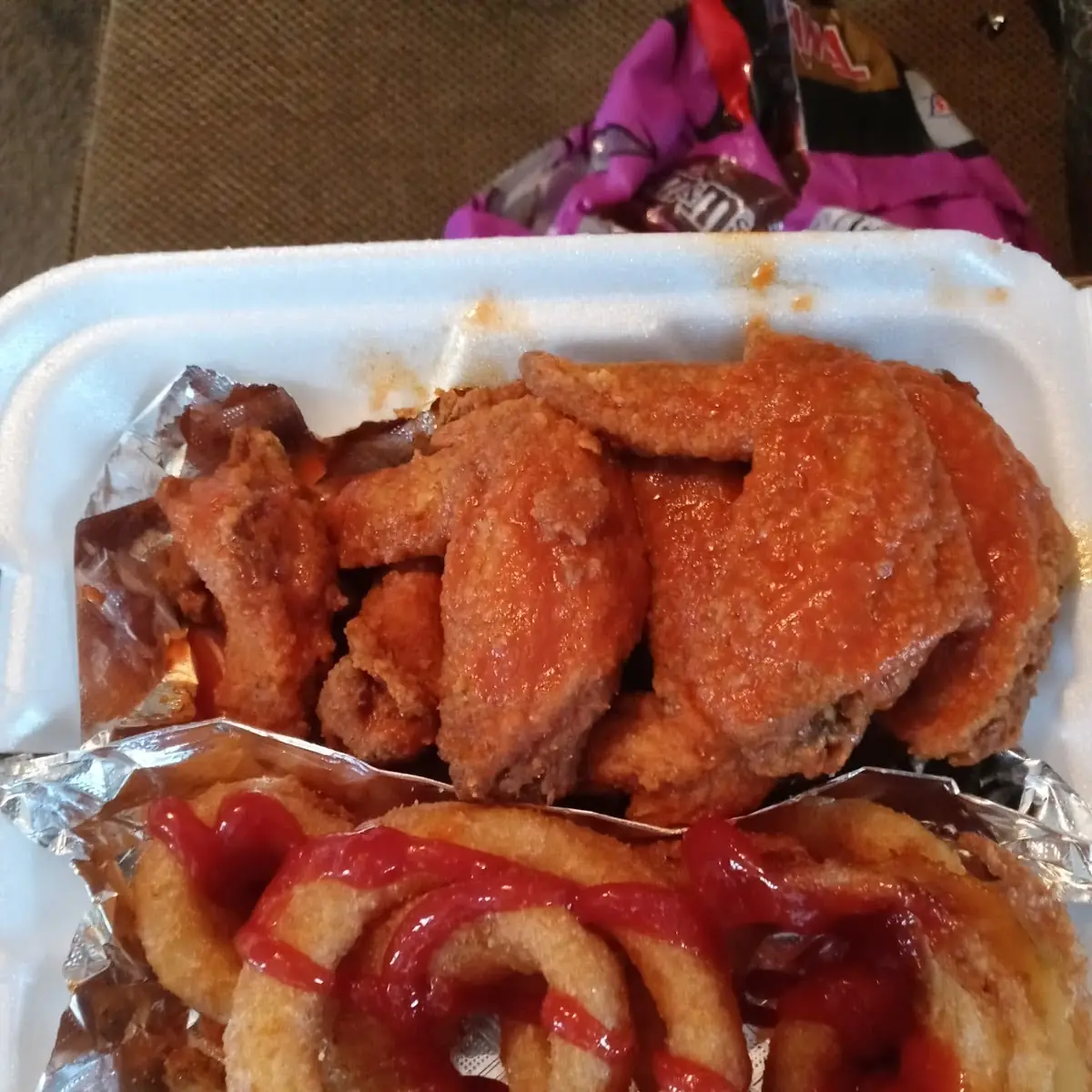 Buffalo Wings & Onion Rings