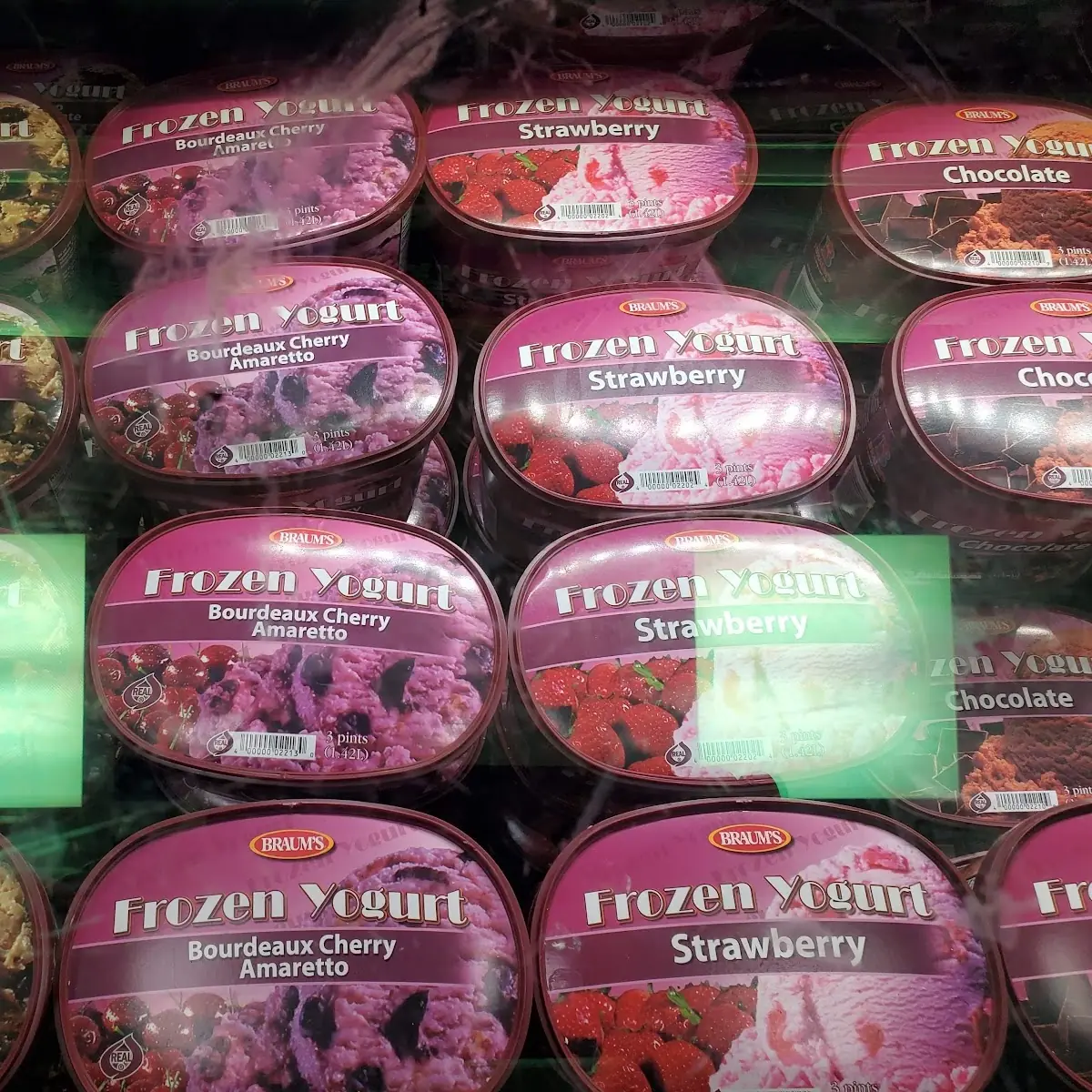 Bourdeaux Cherry Amaretto Strawberry Cappuccino Chunk