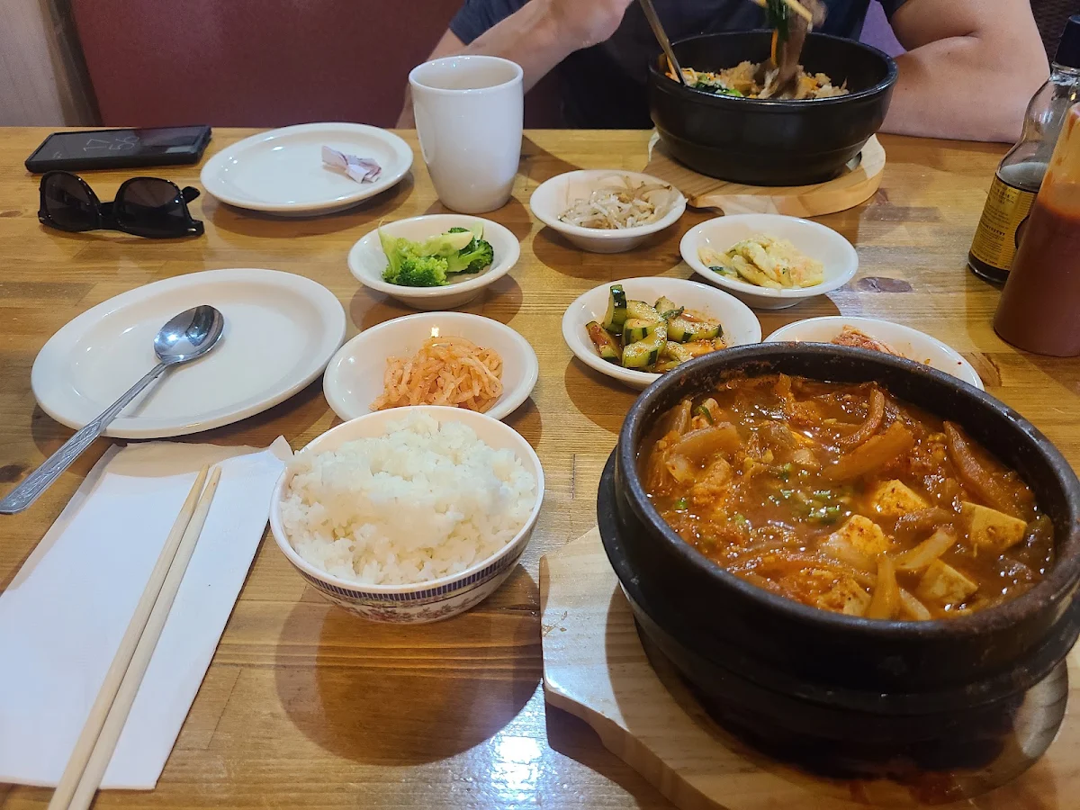 Kimchi Jjigae