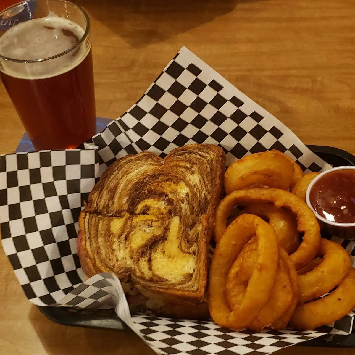 Reuben Sandwich w Onion Rings