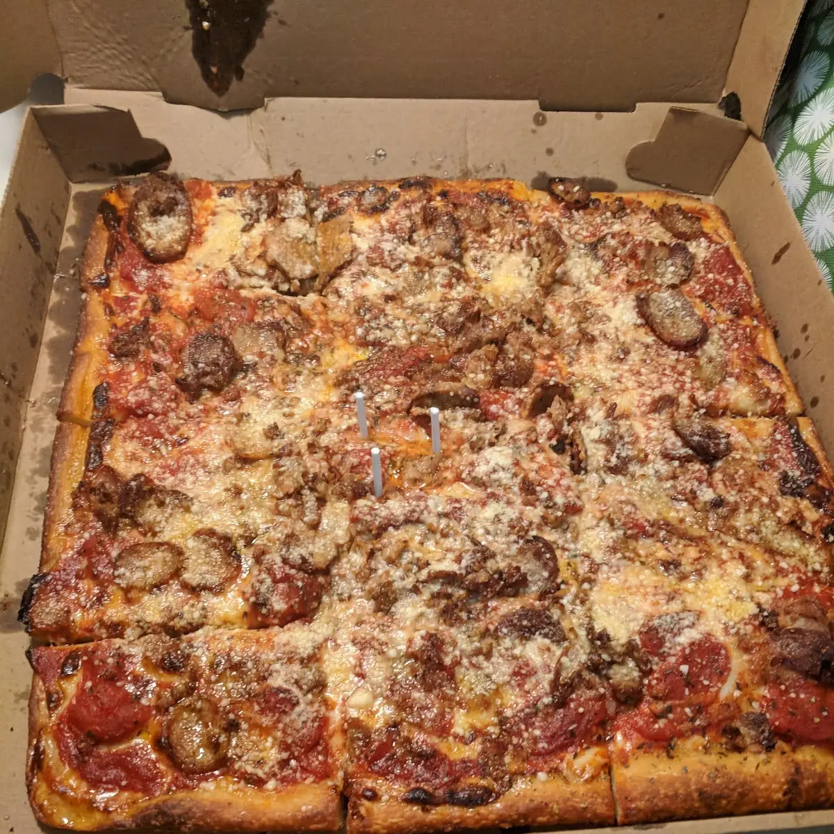 Sausage Pizza Med Crust