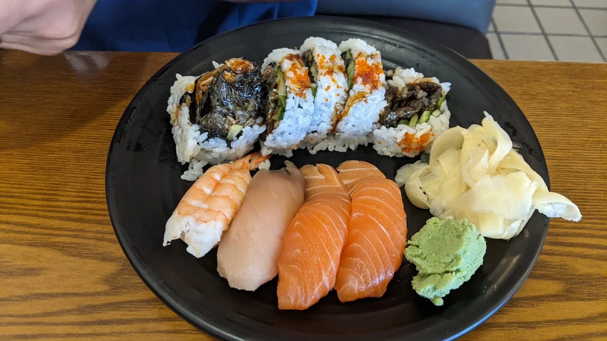 BC Roll Tuna Maki Combo