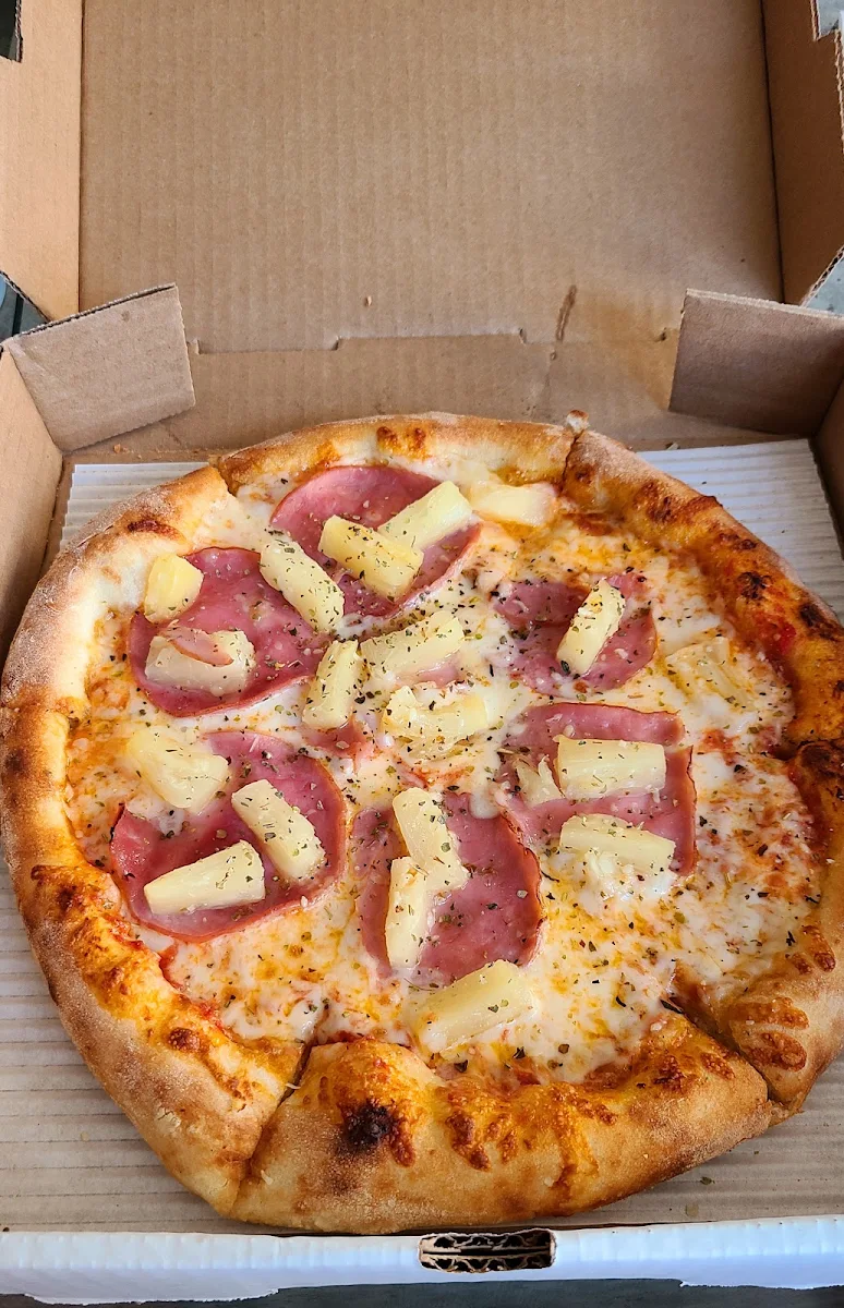 Hawaiian Pizza 10