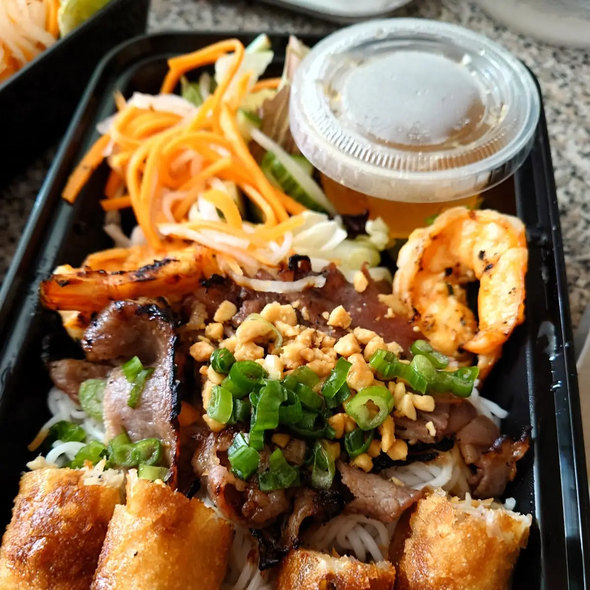 Bun GA Nuong