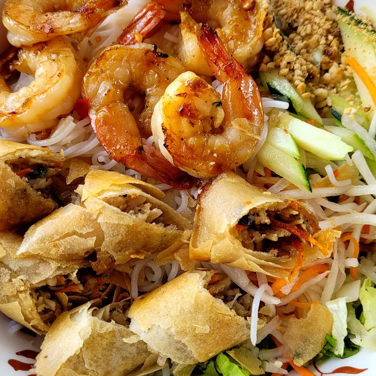 Bun - Grilled Shrimp and Egg Roll on Rice Vermachilli