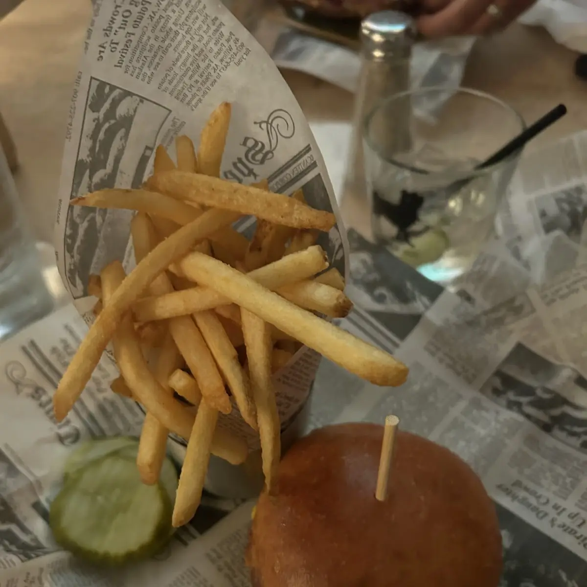 Cheeseburger and Onion Rings