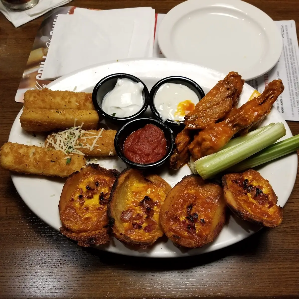 Fridays Classic App Platter