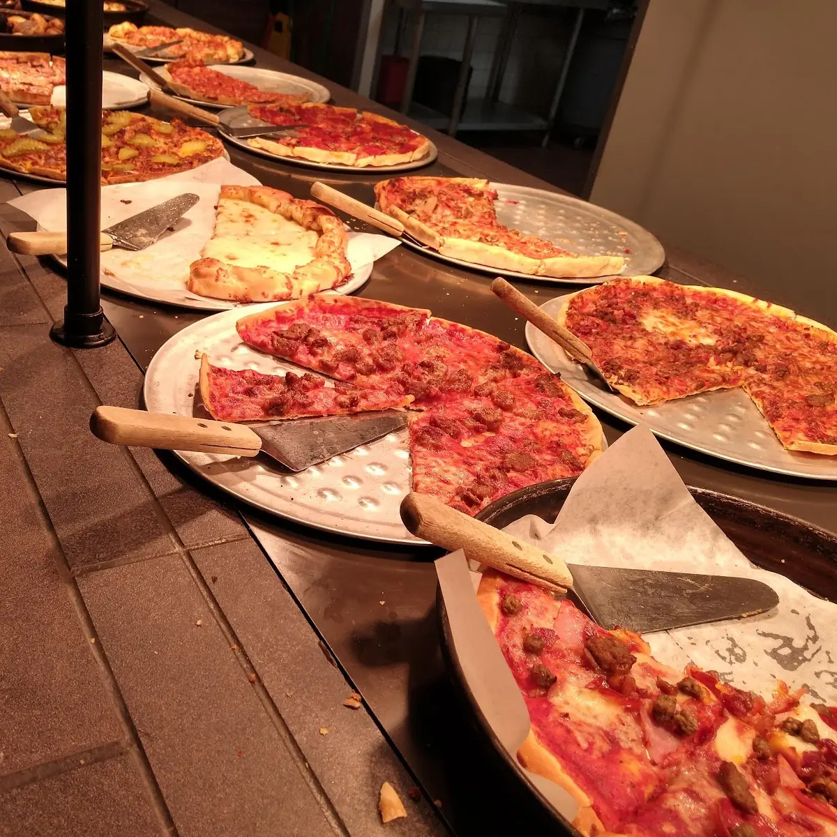 Pizza Inn Pizza Buffet Including Pizzert