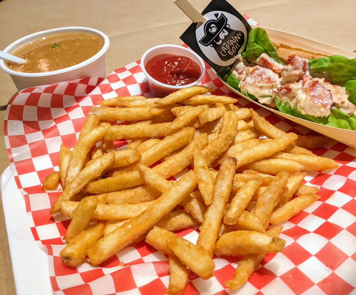 Lobster Roll and Lobster Bisque Combo, The Captain's Boil