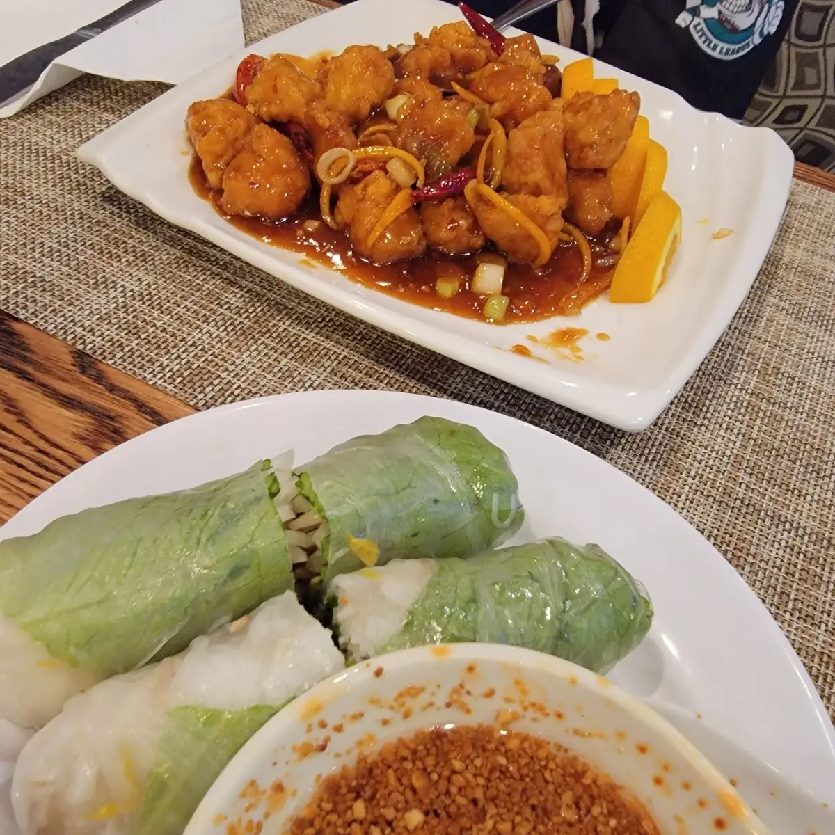 Spring Rolls (2 Pcs)