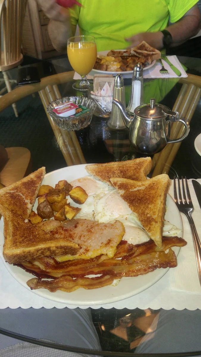 Hungary Man's Breakfast, Zachary's Restaurant