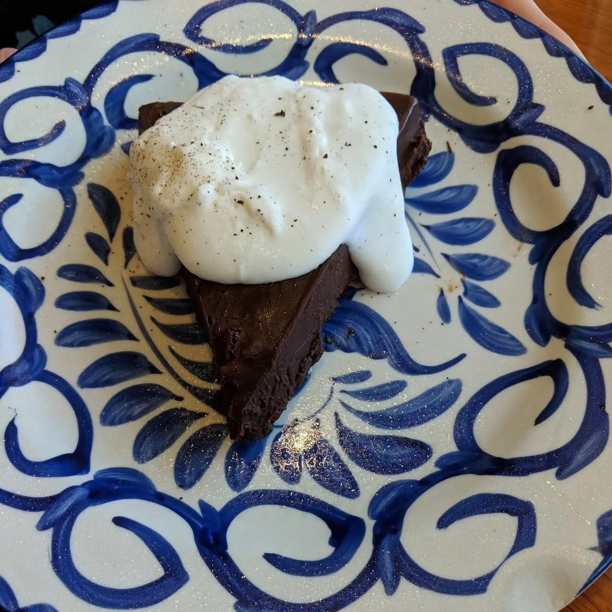 Flowerless Chocolate Cake
