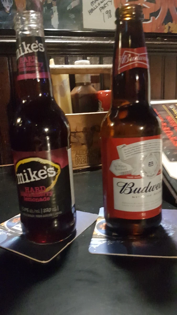 Mikes Hard Lemonade & a Bud