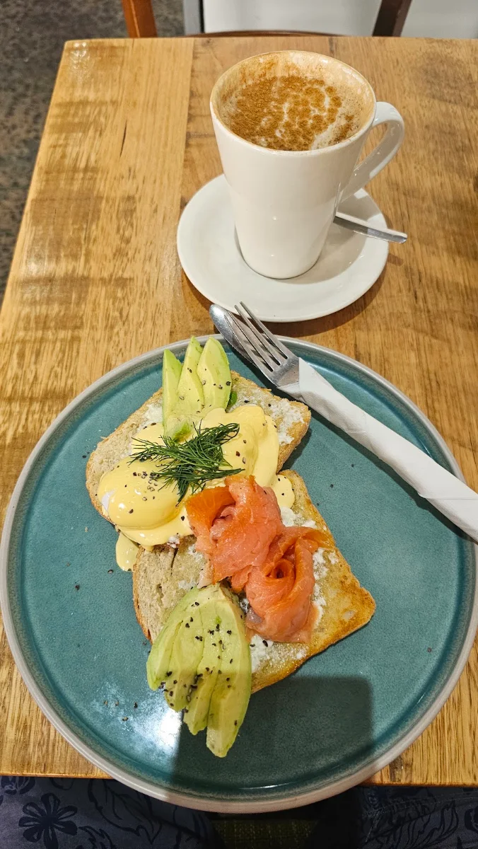 Salmon Benedict, The Green Olive