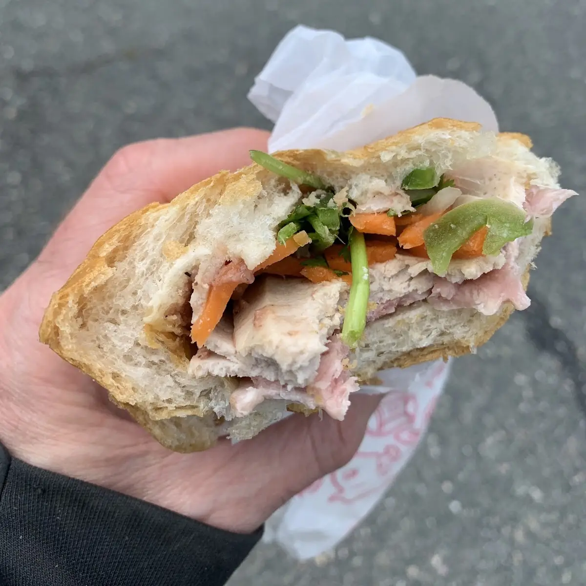 Bánh Mì Gà Nướng