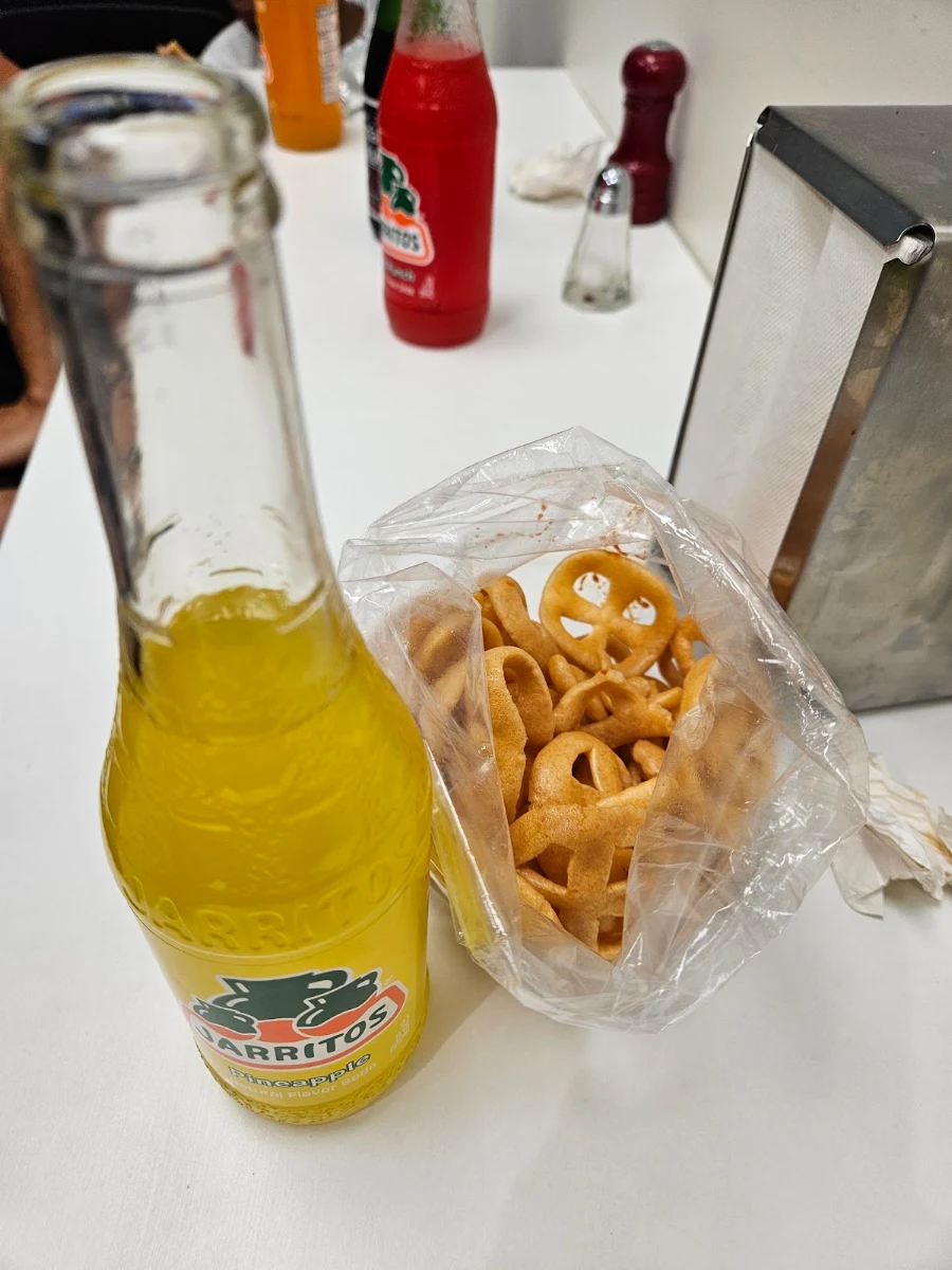Jarrito De Piña Y Chicharrones Botaneros, Tacomex