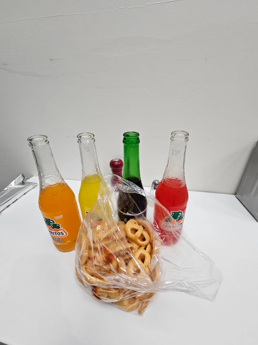Refrescos Jarritos Y Chicharrones Botaneros, Tacomex