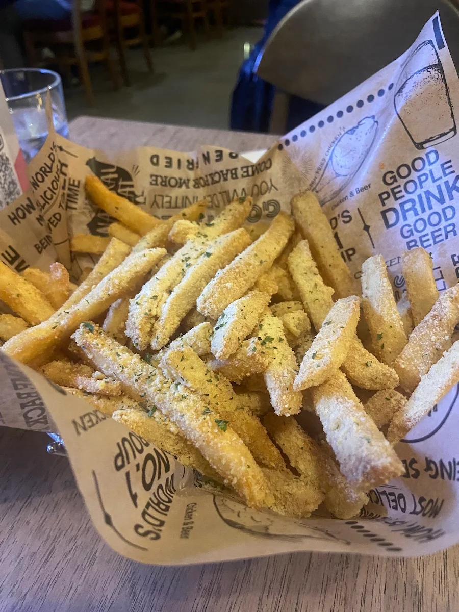 Cheesling Fries