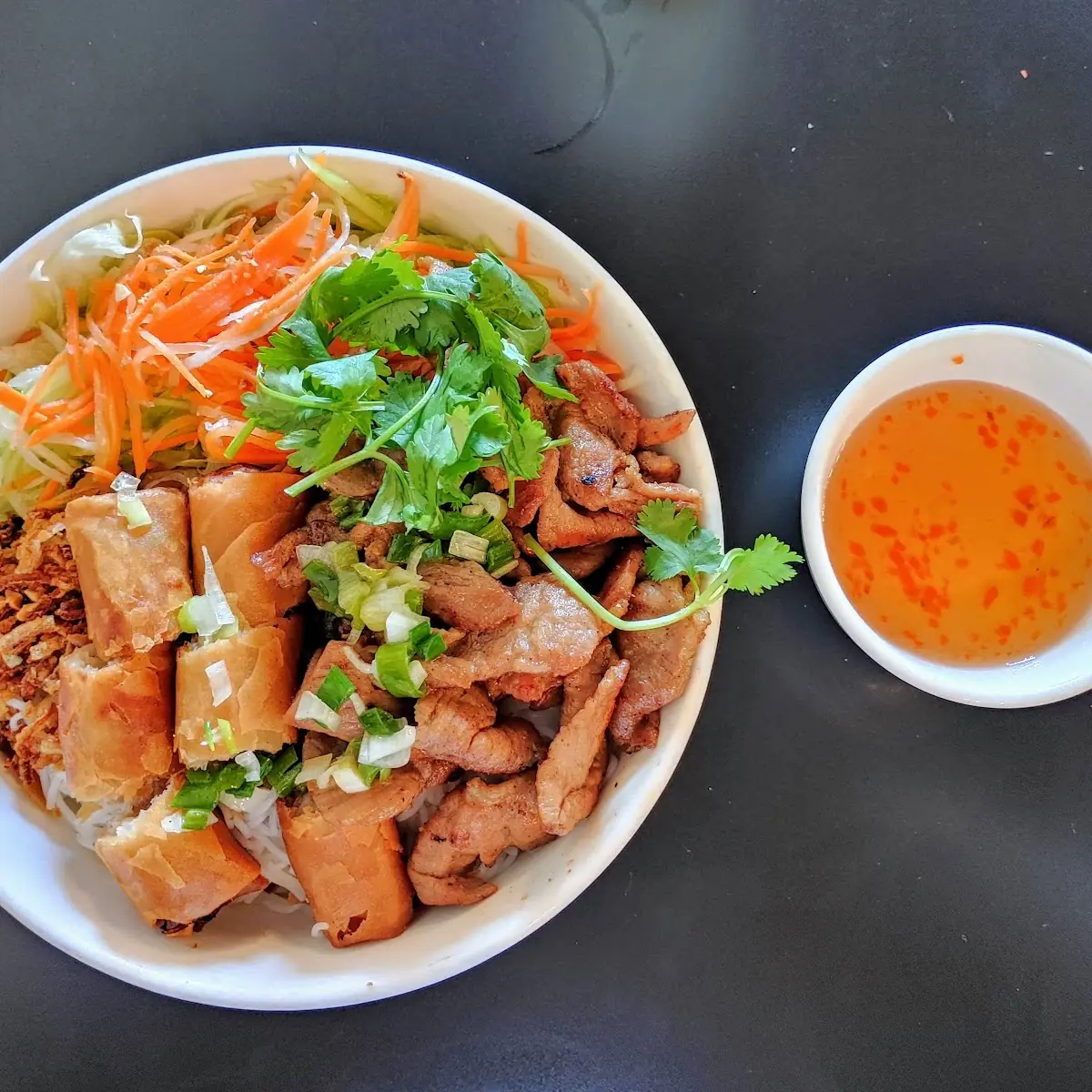 Bun Tom Cha Gio Heo Nuong