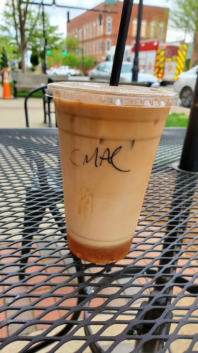 Iced Caramel Macchiato