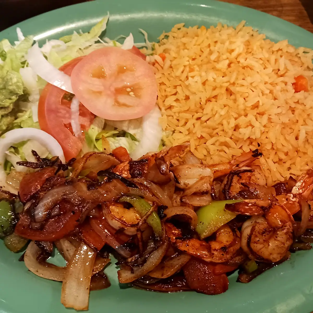 Enchiladas De Carne Picada Y Queso Y Salsa Arriba