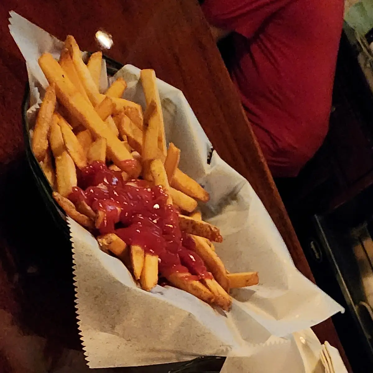 Chicken Wings with Fries