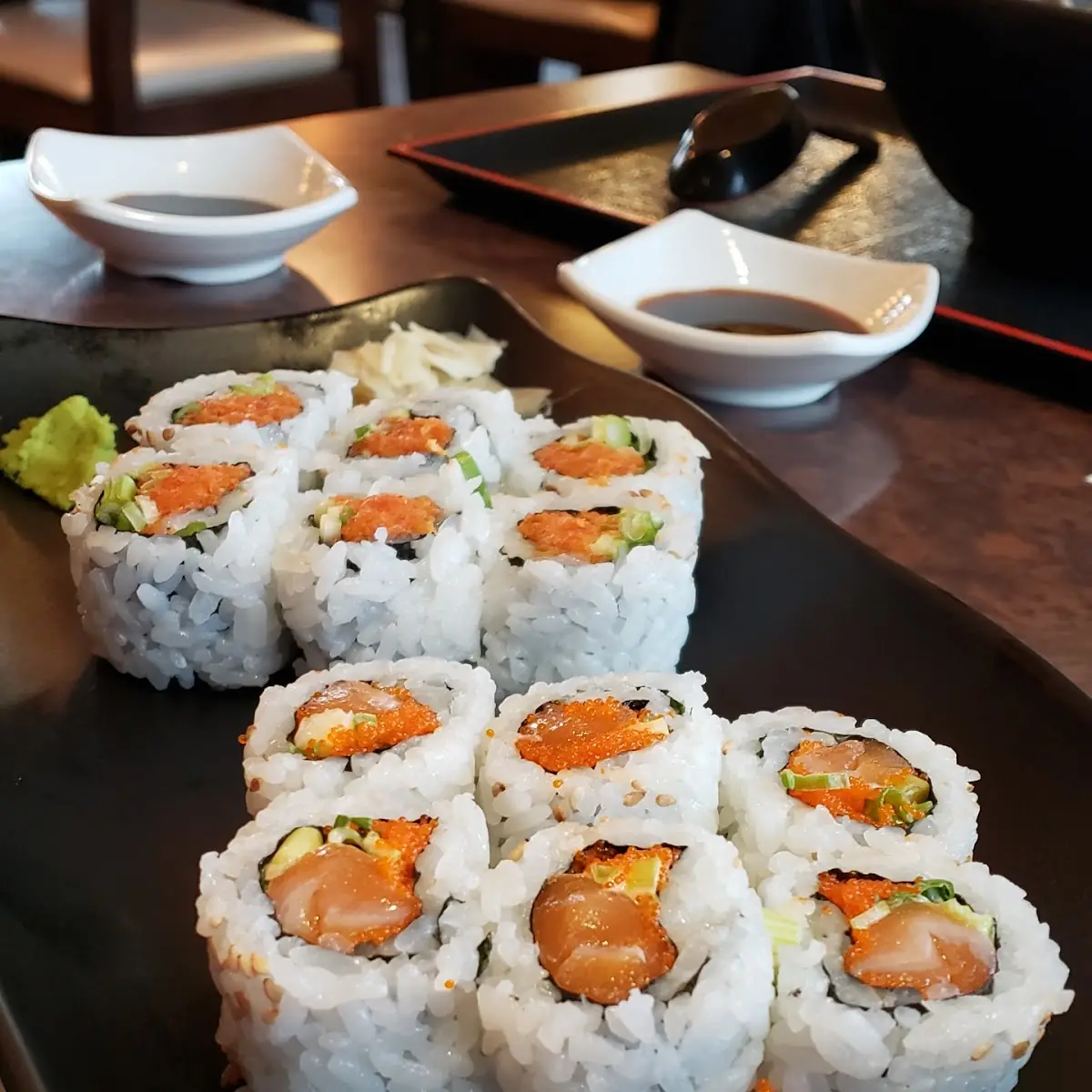 Spicy Salmon & Tuna Roll
