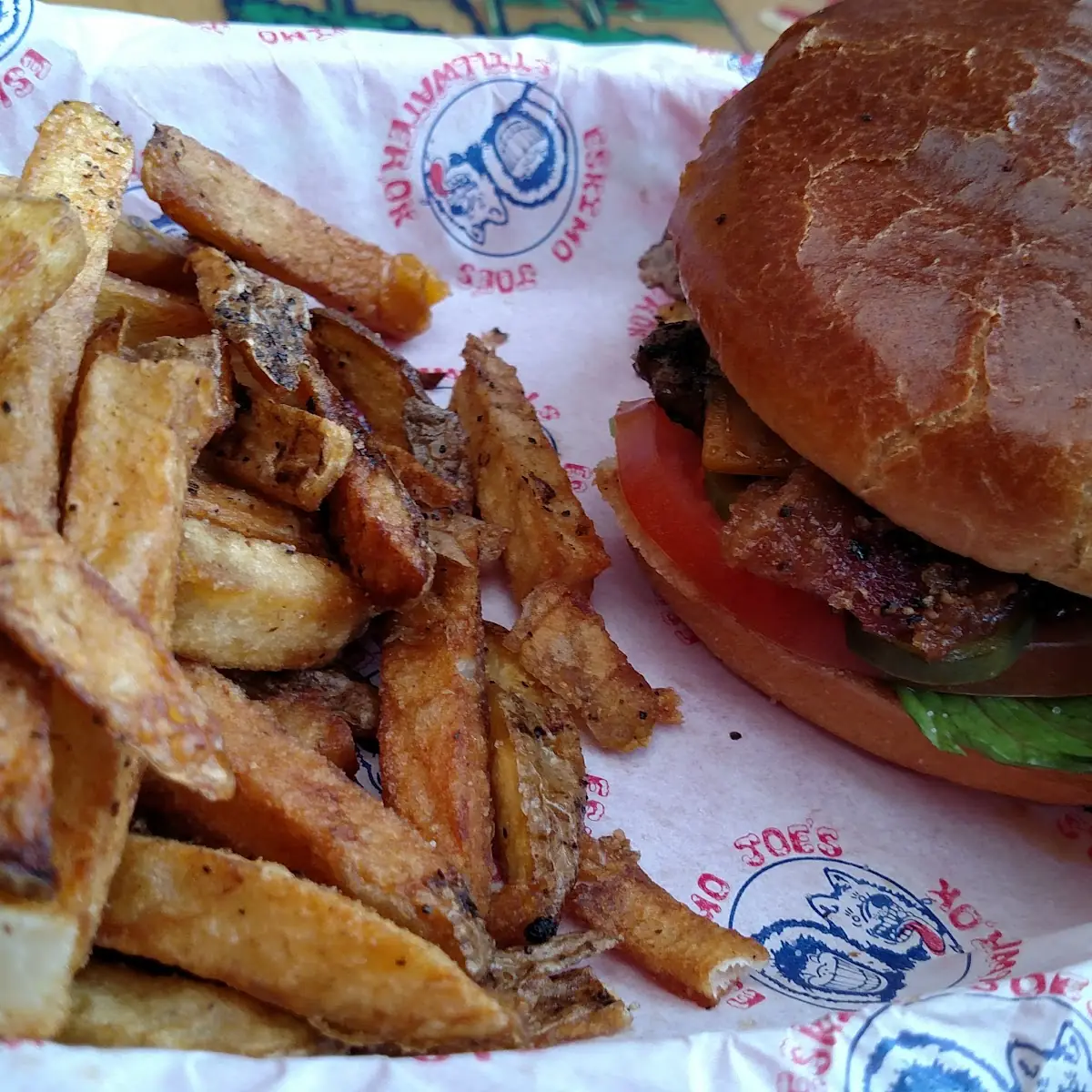 Bacon Cheeseburger with Fries