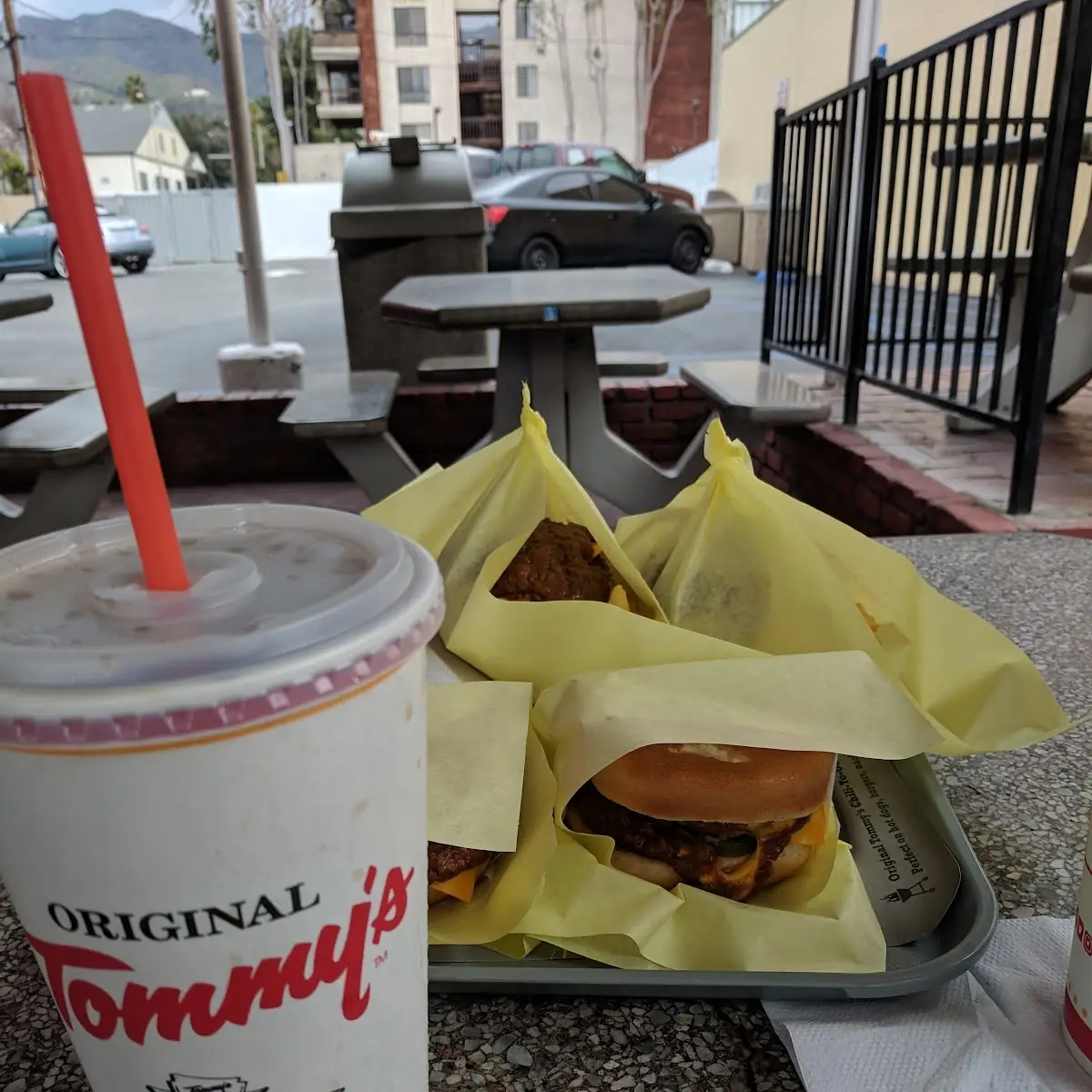 Tommy Burger