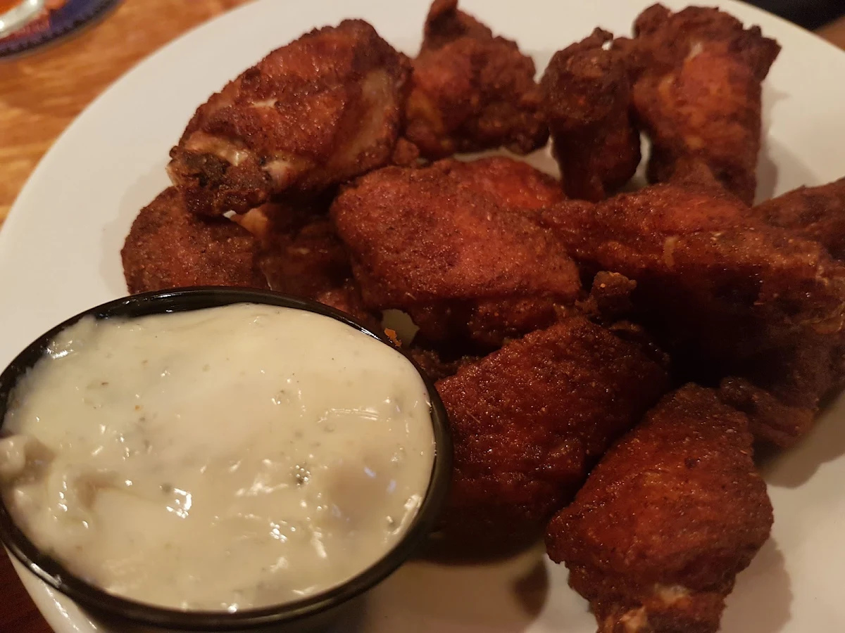 Dry Pepper Wings, The Monkey Tree Pub