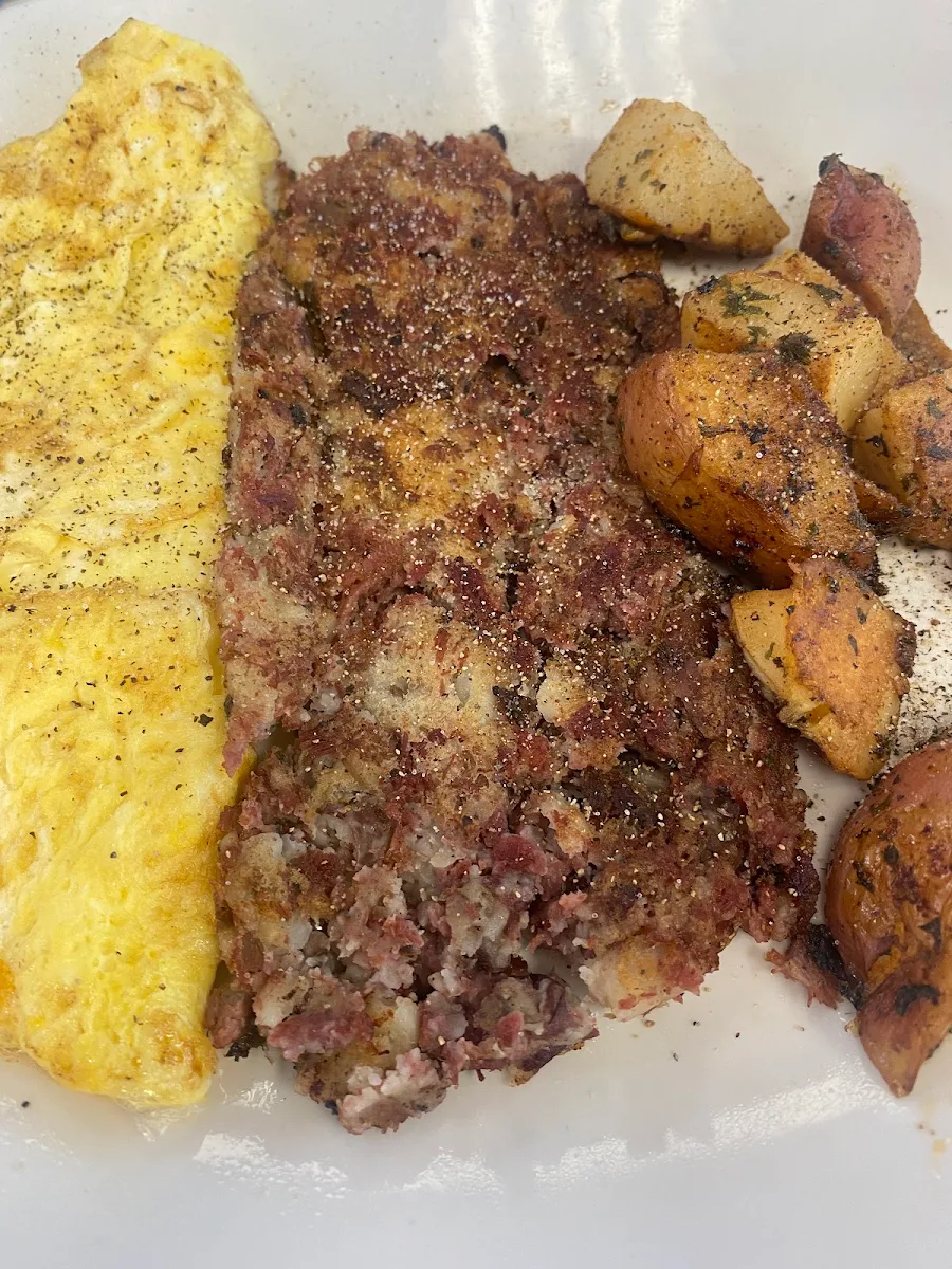 Two Eggs with Corned Beef Hash