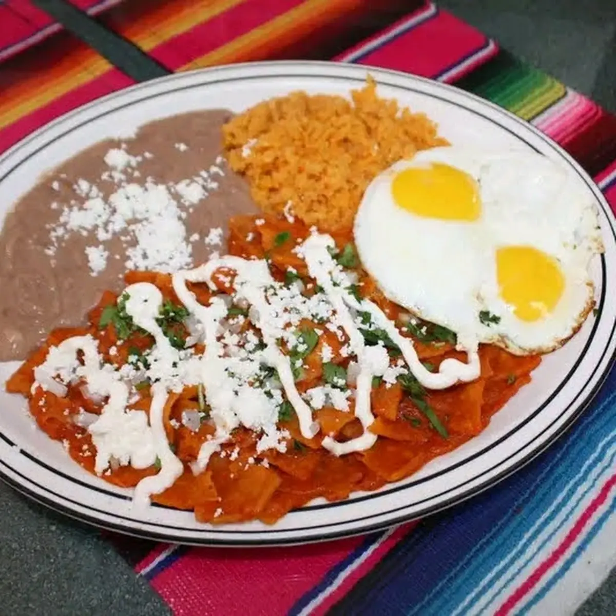 Chilaquiles Salsa Verde Bistec
