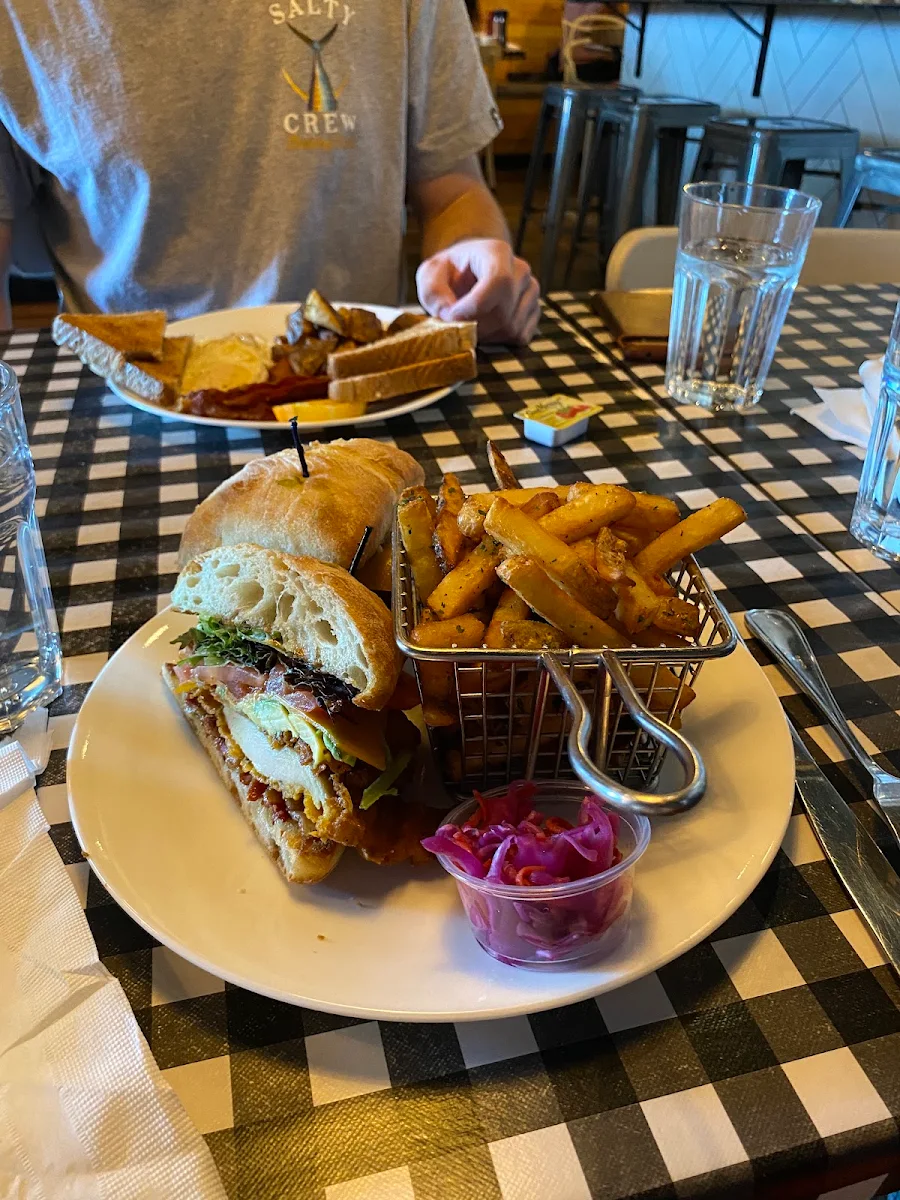California Club Sandwich
